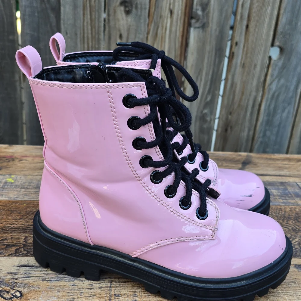 Soda Combat Pink Kids Lace Up Boots Size 6.5